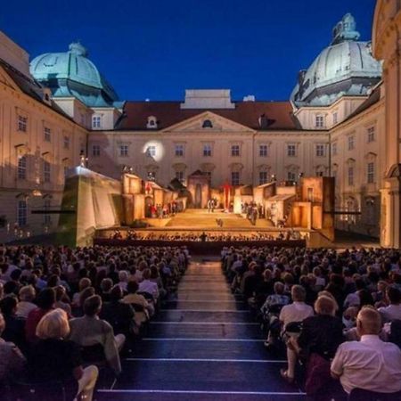 Stifts-Suite Klosterneuburg Bagian luar foto
